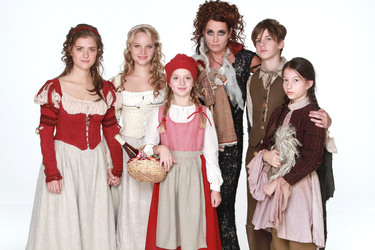 Liv Lisa Fries, Sonja Gerhardt, Amona Aßmann, Anja Kling, Friedrich Heine, Mila Böhning