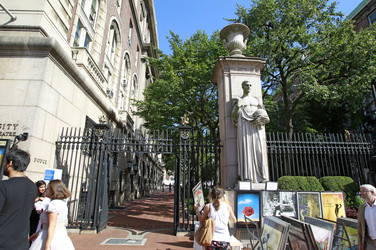 Eingangstor der Columbia University