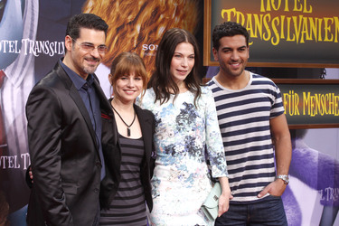 Rick Kavanian, Josefine Preuß, Nora von Waldstätten, Elyas M'Barek