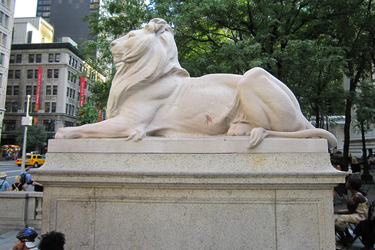 Löwe vor New York Public Library