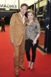 Martin Armknecht, Caroline Frier