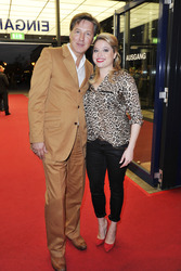 Martin Armknecht, Caroline Frier