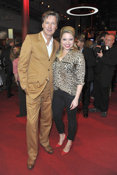 Martin Armknecht, Caroline Frier