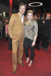 Martin Armknecht, Caroline Frier