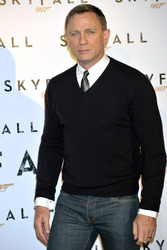 Daniel Craig