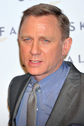 Daniel Craig