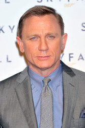 Daniel Craig