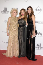 Ute Ohoven, Jennifer Lopez mit Schwester Lynda Lopez