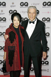 Nino Cerruti mit Begleitung