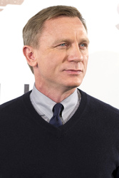 Daniel Craig