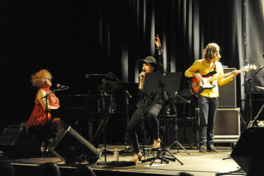 Little Annie & Baby Dee