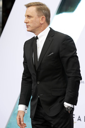 Daniel Craig