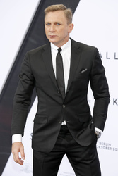 Daniel Craig