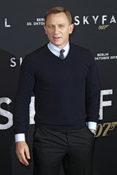 Daniel Craig