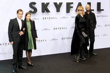 Clemens Schick, Aino Laberenz, Veruschka Gräfin von Lehndorff mit Begleitung