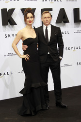 Daniel Craig, Bérénice Marlohe