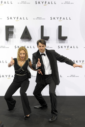 Isabel Edvardsson mit Begleitung