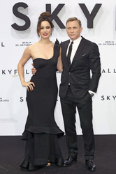 Daniel Craig, Bérénice Marlohe