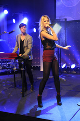 Daniel Grunenberg, Carolin Niemczyk (Glasperlenspiel)