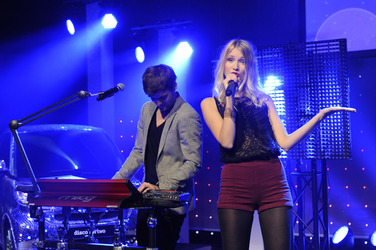 Daniel Grunenberg, Carolin Niemczyk (Glasperlenspiel)