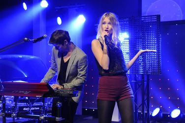 Daniel Grunenberg, Carolin Niemczyk (Glasperlenspiel)