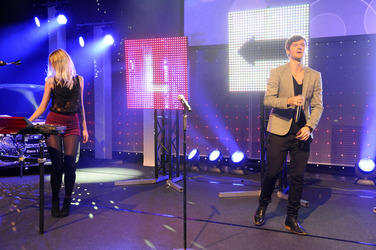 Carolin Niemczyk, Daniel Grunenberg (Glasperlenspiel)