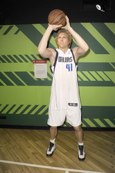 Dirk Nowitzki Wachsfigur