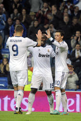 Karim Benzema, Mesut Özil, Michael Essien