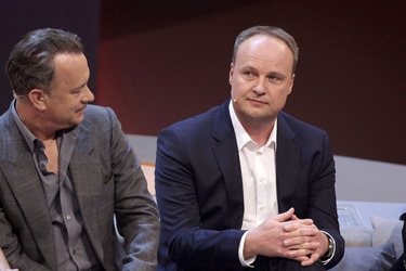 Tom Hanks, Oliver Welke