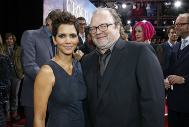 Halle Berry, Stefan Arndt