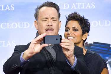 Tom Hanks, Halle Berry