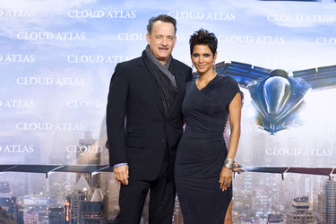 Tom Hanks, Halle Berry