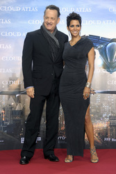 Tom Hanks, Halle Berry