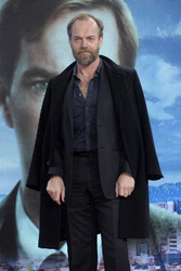 Hugo Weaving