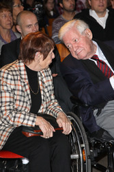 Helmut Schmidt mit Lebensgefährtin Ruth Loah