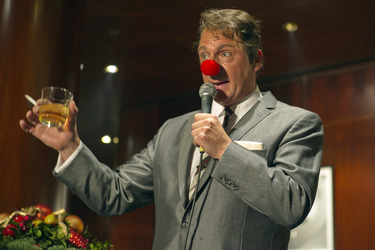 Mark Adams als Dean Martin