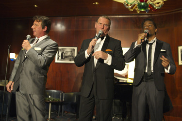 Mark Adams als Dean Martin, Stephen Triffitt als Frank Sinatra, Jay Marsh als Sammy Davis Jr.