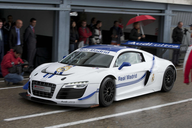 Audi R8 LMS in den Real Madrid Farben