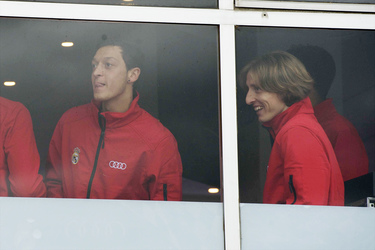 Mesut Özil, Luka Modrić