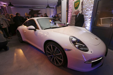 Porsche 911 Carrera 4