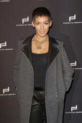 Alina Süggeler (Frida Gold)