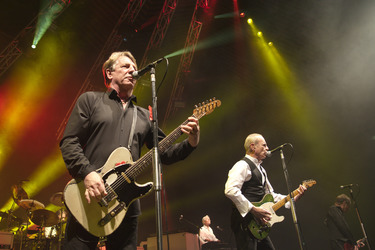 Matt Letley, Rick Parfitt, Andy Bown, Francis Rossi, John 'Rhino' Edwards (Statusn Quo)