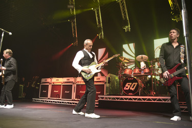 Rick Parfitt, Francis Rossi, Matt Letley, John 'Rhino' Edwards (Status Quo)