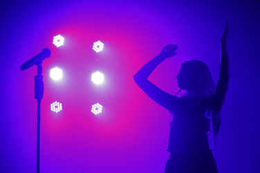 Carolin Niemczyk (Glasperlenspiel)