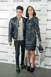 Leigh Lezark mit Begleitung