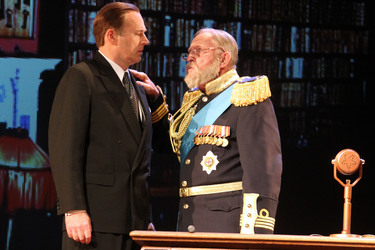 Marcus Bluhm, Niels Hansen