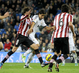 Ander Iturraspe, Sami Khedira