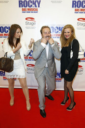 Till Demptröder mit Töchtern Natalie und Valerie