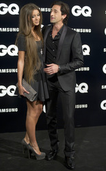 Adrien Brody mit seiner Verlobten Lara Nieto