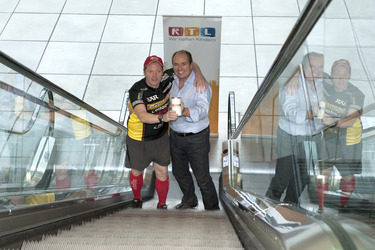 Joey Kelly, Wolfram Kons